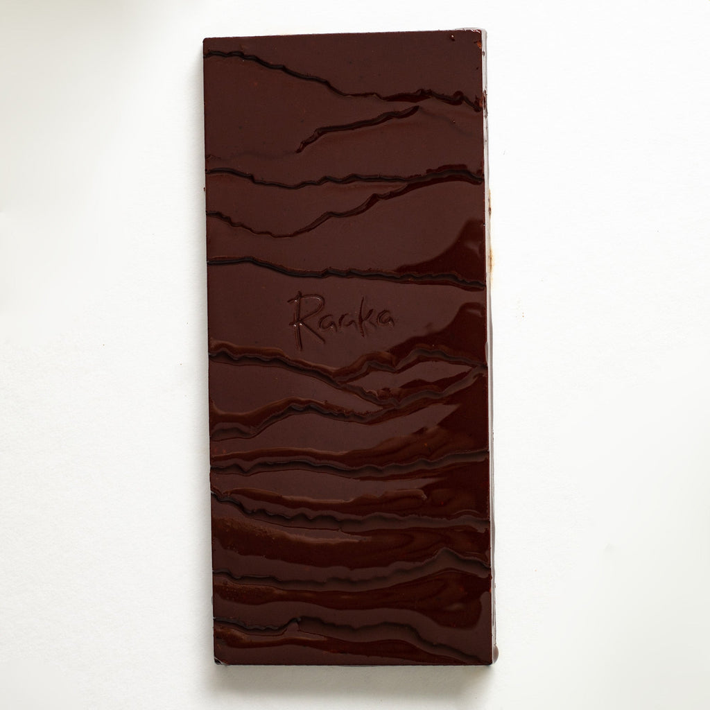 raaka momofuku chili chocolate crunch bar